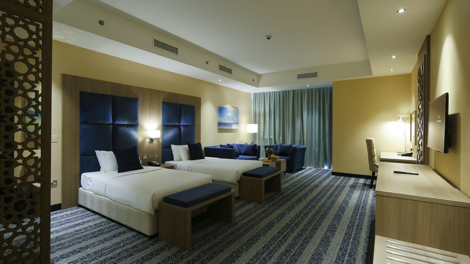 The Castle Premium Hotel Доха Екстериор снимка