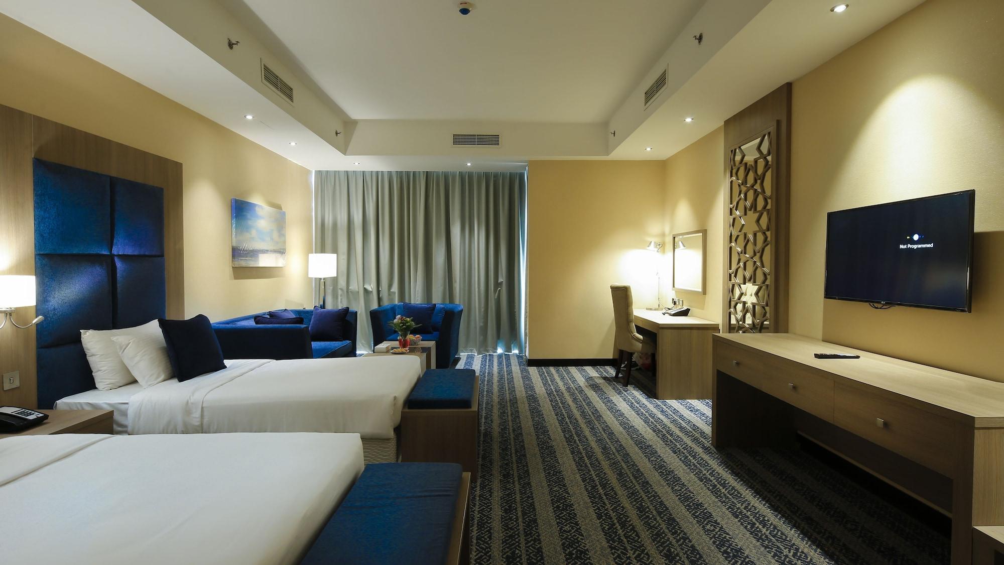 The Castle Premium Hotel Доха Екстериор снимка